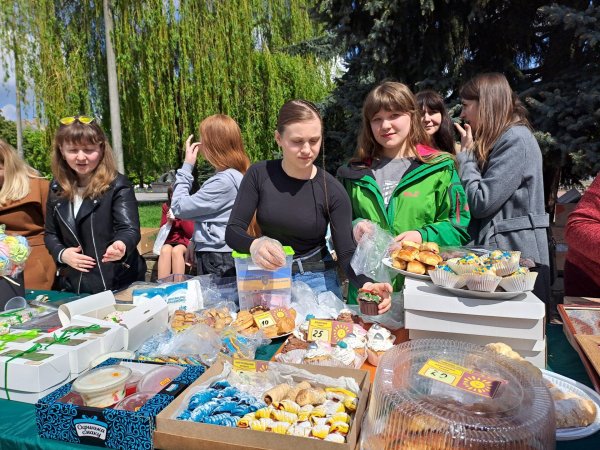 У Ковелі в парку Шевченка проходить фестиваль-конкурс “Писанко, дивуй!” У Ковелі в парку Шевченка проходить фестиваль-конкурс “Писанко, дивуй!”