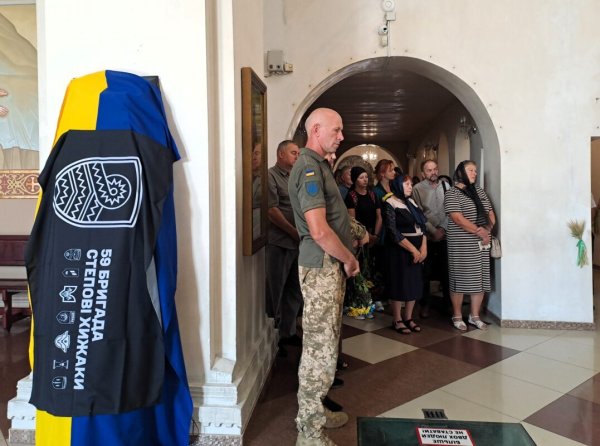 Ковельська громада попрощалася із Захисником України Валентином Колочуном