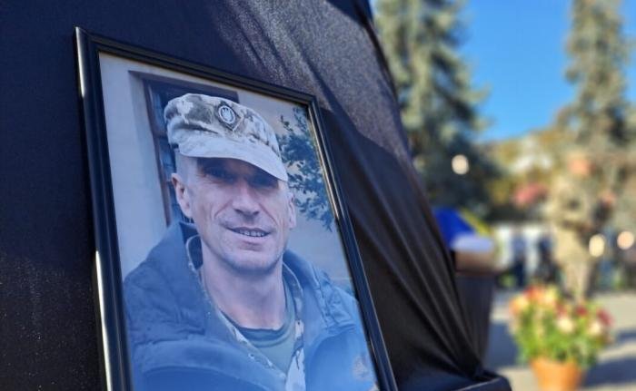 У Ковелі попрощалися з військовим Ігорем Гембицьким