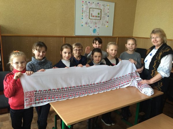 Вишиванка для Тараса: у Ковелі триває проект «З Батьківщиною у серці»