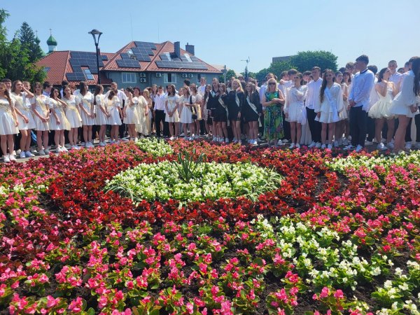 Третій фестиваль шкільного вальсу відбувся у Ковелі Третій фестиваль шкільного вальсу відбувся у Ковелі