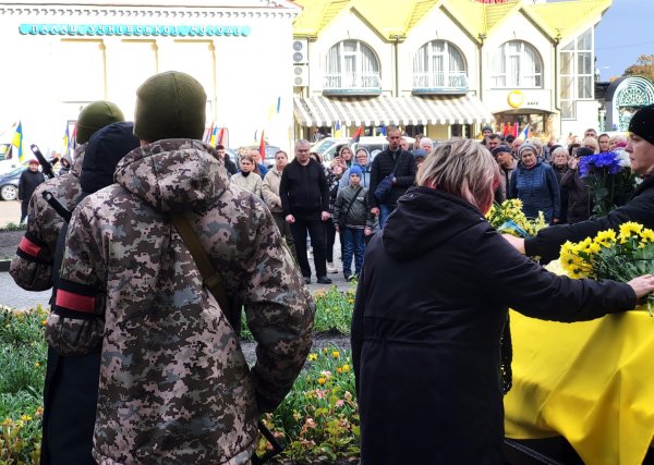 Учора ковельчани віддали останню шану Герою Олександру Дементьєву
