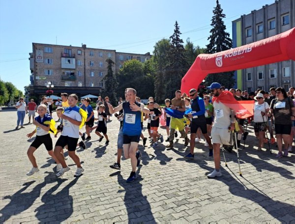 У Ковелі відбувся забіг «Шаную воїнів, біжу за Героїв України»