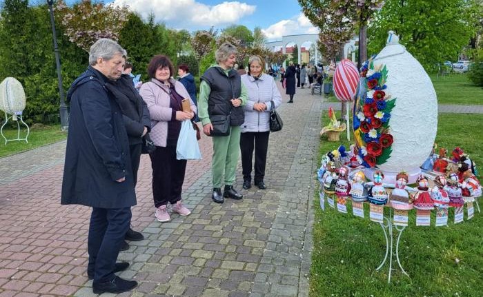 У Ковелі в парку Шевченка проходить фестиваль-конкурс “Писанко, дивуй!”
