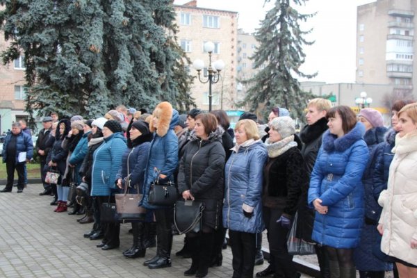 Ковельщина приєдналася до всеукраїнської акції на підтримку полонених українських моряків Ковельщина приєдналася до всеукраїнської акції на підтримку полонених українських моряків