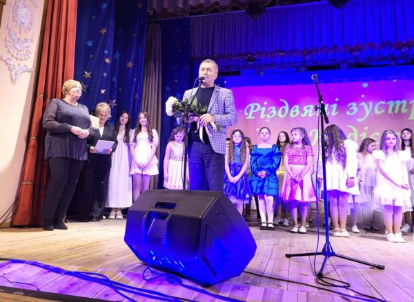 Різдвяні зустрічі з «Надією»: благодійна програма на підтримку військових Різдвяні зустрічі з «Надією»: благодійна програма на підтримку військових