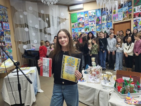 У Ковелі відкрили рекордну 31-шу виставку дитячого малюнка «Зимовий калейдоскоп. З вірою у Перемогу!»