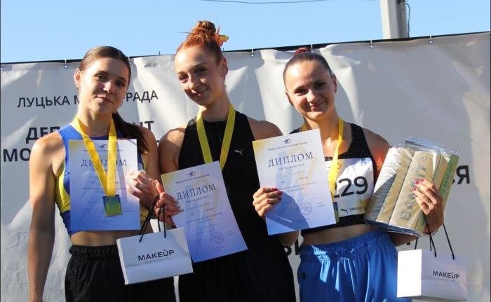 Вихованки КДЮСШ ім. Є. Кондратовича вибороли «золоті» нагороди на чемпіонаті України з легкої атлетики