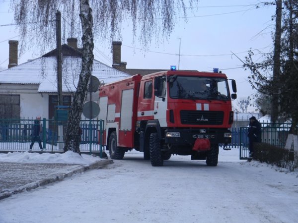 Закладена вибухівка, пожежа з потерпілими та штормове попередження Закладена вибухівка, пожежа з потерпілими та штормове попередження