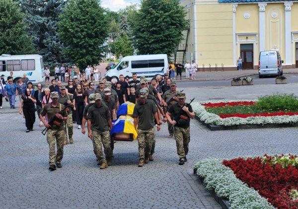 Ковельська громада попрощалася з Ігорем Ляшком та Олексієм Кравчуком Ковельська громада попрощалася з Ігорем Ляшком та Олексієм Кравчуком