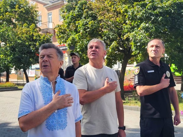 У Ковелі урочисто підняли Державний Прапор України У Ковелі урочисто підняли Державний Прапор України