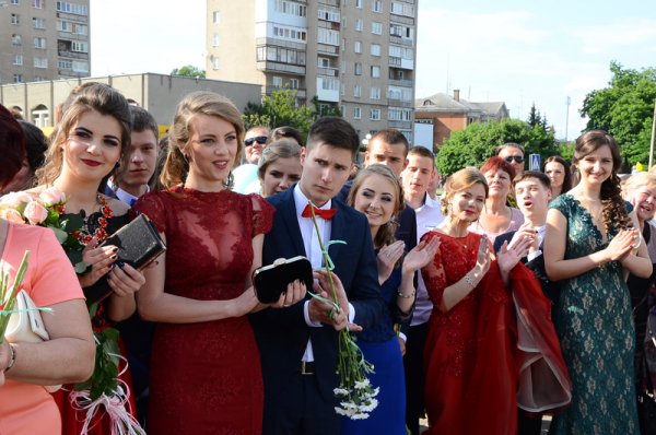 23 червня у Ковелі відбудуться випускні вечори