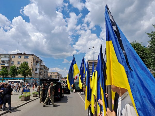 У Ковелі попрощались з 25-річним Героєм Владиславом Саковським