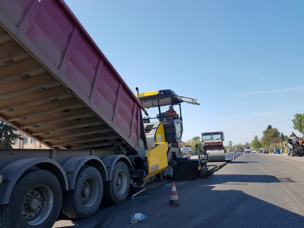 У напрямку Ковеля почали ремонтувати дорогу У напрямку Ковеля почали ремонтувати дорогу