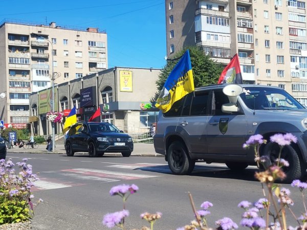 Ковель попрощався із Захисником Олегом Бортніком, який 22 місяці вважався зниклим безвісти Ковель попрощався із Захисником Олегом Бортніком, який 22 місяці вважався зниклим безвісти
