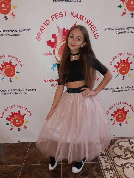 Юні вокалісти з Ковеля - вихованці студії естрадного співу «Нові таланти», здобули чергові перемоги на престижних фестивалях в Україні та за кордоном Юні вокалісти з Ковеля - вихованці студії естрадного співу «Нові таланти», здобули чергові перемоги на престижних фестивалях в Україні та за кордоном