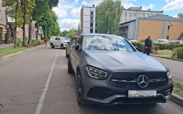 Знову не там: муніципальна варта Ковеля показала чергову підбірку порушень паркування Знову не там: муніципальна варта Ковеля показала чергову підбірку порушень паркування