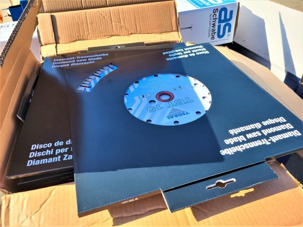 Німецьке місто-партнер Барзінгхаузен передало обладнання для ковельських комунальників Німецьке місто-партнер Барзінгхаузен передало обладнання для ковельських комунальників