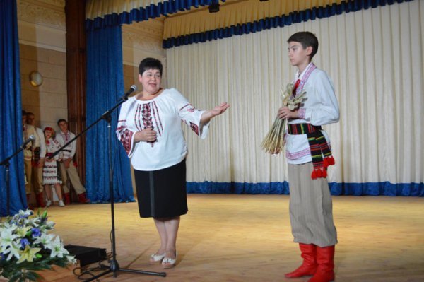 Сьогодні, 17 грудня, день народження у Тетяни Середюк, директора Палацу учнівської молоді м. Ковеля Сьогодні, 17 грудня, день народження у Тетяни Середюк, директора Палацу учнівської молоді м. Ковеля
