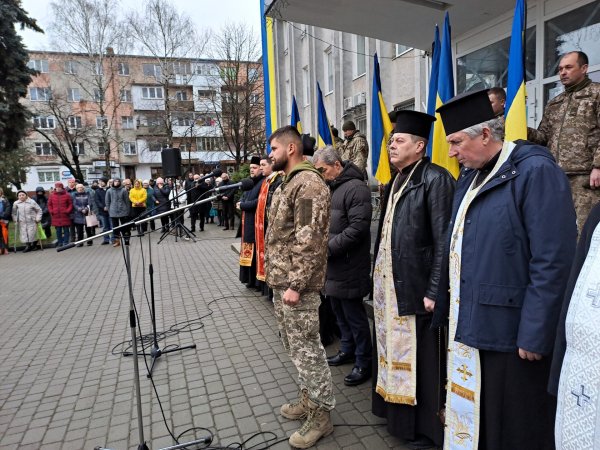 Йому назавжди 30: у Ковелі попрощались з молодим воїном Дмитром Павліковським