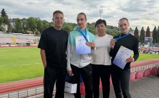 Ковельські легкоатлетки здобули золото і срібло чемпіонату України та вибороли путівки на міжнародні старти