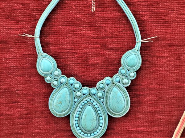 Запрошуємо на виставку українських жіночих прикрас