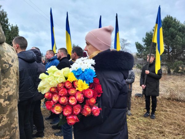 Його серце зупинилось: наша громада віддала останню шану Герою Михайлу Рудню Його серце зупинилось: наша громада віддала останню шану Герою Михайлу Рудню