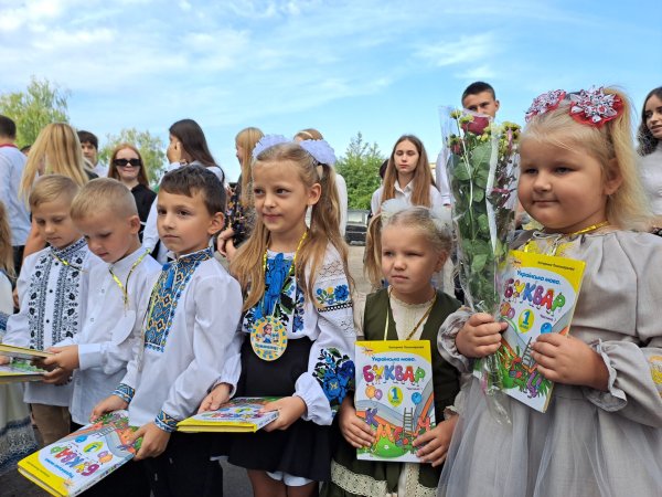 У школах Ковельської громади пролунав перший дзвоник У школах Ковельської громади пролунав перший дзвоник