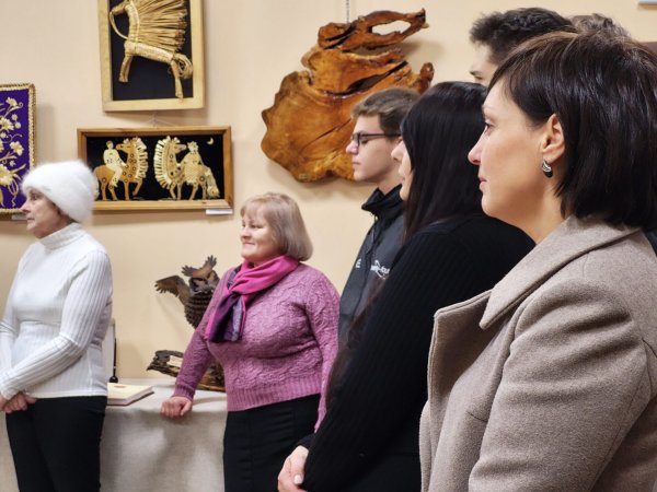 У Ковелі відкрили виставку виробів з природних матеріалів