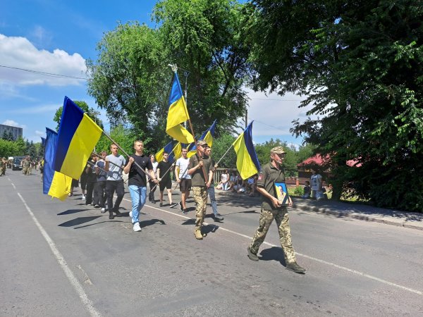У Ковелі попрощались з 25-річним Героєм Владиславом Саковським