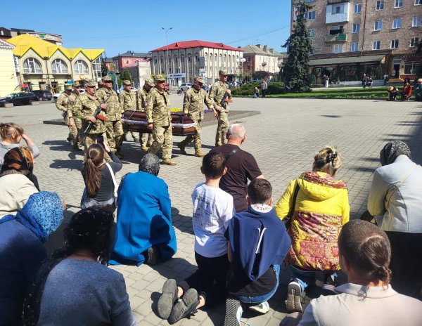 Ковельчани провели в останню земну дорогу полеглого Героя Сергія Селіванова
