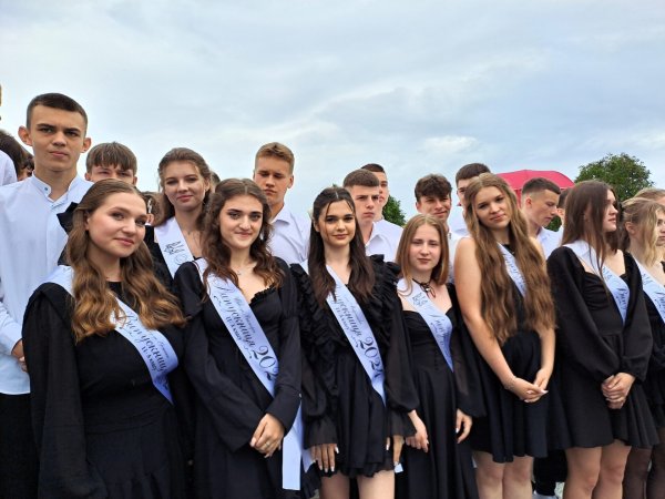 У Ковелі відбувся фестиваль шкільного вальсу У Ковелі відбувся фестиваль шкільного вальсу