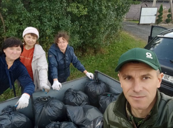 У Ковельській громаді організували осіннє прибирання