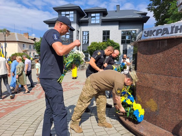 У Ковелі урочисто підняли Державний Прапор України