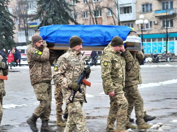 Ковель попрощався з Героєм Романом Кондратюком, який з липня вважався безвісти зниклим Ковель попрощався з Героєм Романом Кондратюком, який з липня вважався безвісти зниклим