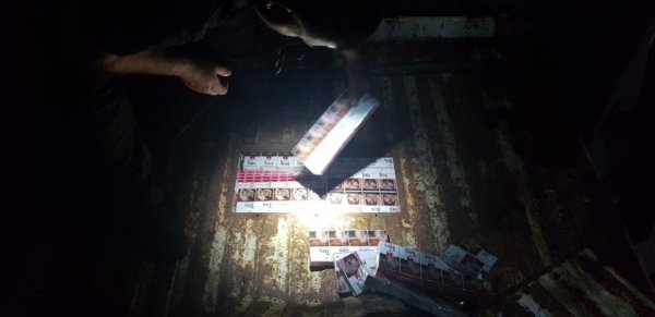 Ковельчанин хотів перевезти через кордон 7,5 тисяч пачок цигарок Ковельчанин хотів перевезти через кордон 7,5 тисяч пачок цигарок