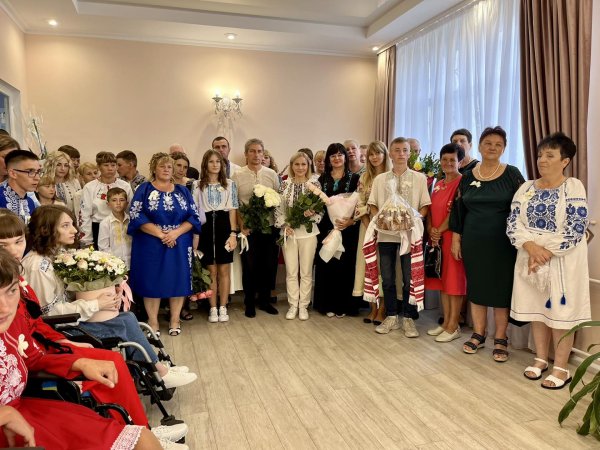 Знані у Ковелі та на Волині громадські активісти і спортсмени Ольга Яренчук та Вадим Усатий - одружилися!