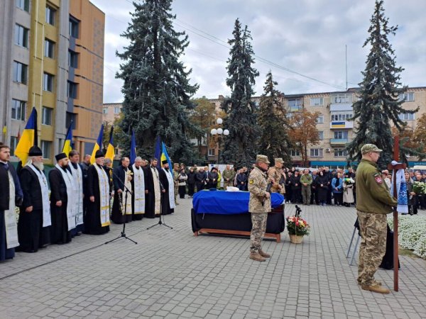 Ковель попрощався з 30-річним Героєм Михайлом Дудинцем. Ковель попрощався з 30-річним Героєм Михайлом Дудинцем.