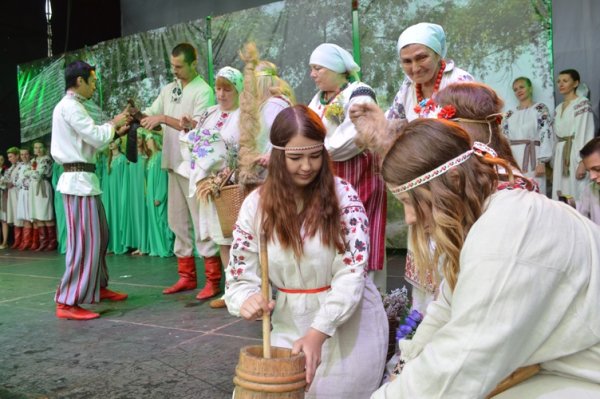 Хто працював над створенням театралізованого дійства у стилі середньовіччя? ФОТО Хто працював над створенням театралізованого дійства у стилі середньовіччя? ФОТО