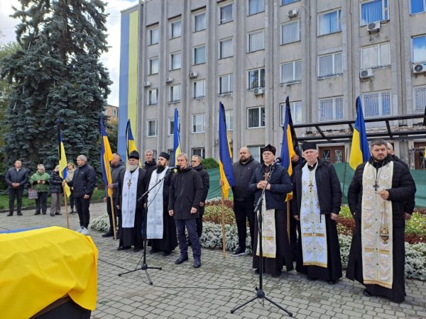 Ковельська громада попрощалася із Захисником України Сергієм Панасюком