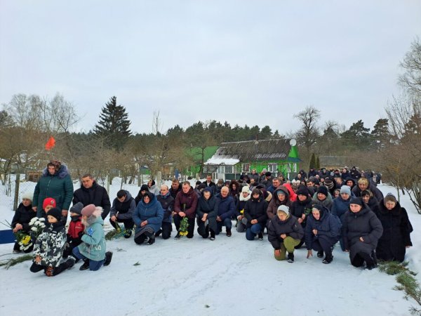 Навіки в строю: Ковельська громада попрощалася з Героєм Олександром Мацюком Навіки в строю: Ковельська громада попрощалася з Героєм Олександром Мацюком