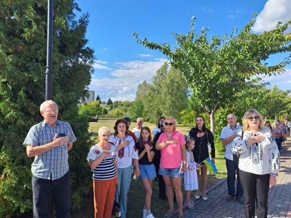 У Ковелі пройшла хода з прапорами бойових підрозділів У Ковелі пройшла хода з прапорами бойових підрозділів