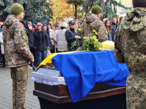 Учора ковельчани віддали останню шану Герою Олександру Дементьєву