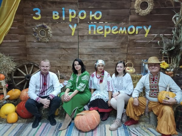 У ліцеї №10 на благодійному заході зібрали понад 111 тисяч гривень на підтримку ЗСУ