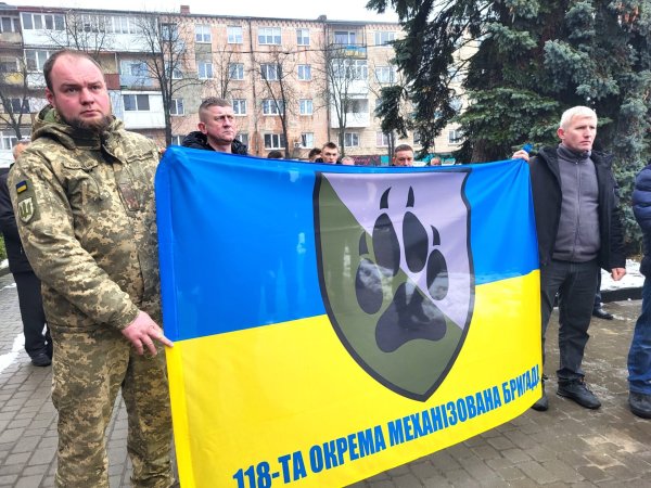 Ковель попрощався з Героєм Романом Кондратюком, який з липня вважався безвісти зниклим Ковель попрощався з Героєм Романом Кондратюком, який з липня вважався безвісти зниклим