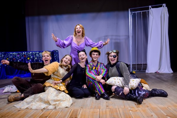 Народний театр-студія «10 ряд 10 місце» відкриває новий сезон та оголошує набір акторів