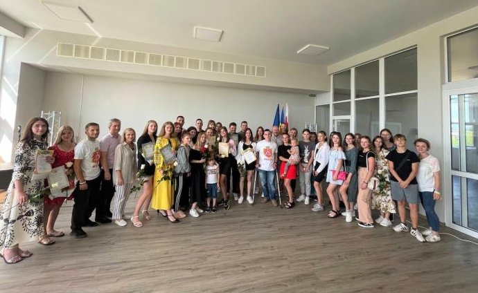 День молоді у Ковелі: зустріч з міським головою, спортивний, пісенний фестивалі, благодійні акції та ярмарок