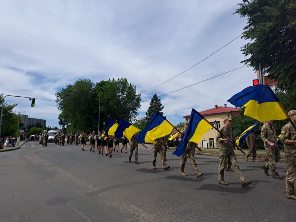 Назавжди 46: ковельчани попрощались з Героєм Сергієм Булавкою