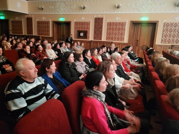 «Готель між двох світів»: нова прем’єра ковельського театру «10 ряд 10 місце»