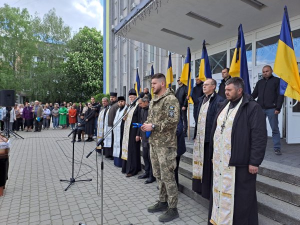 Ковельчани провели в останню земну дорогу двох своїх Героїв – Максима Плотнікова та Руслана Фатхудінова